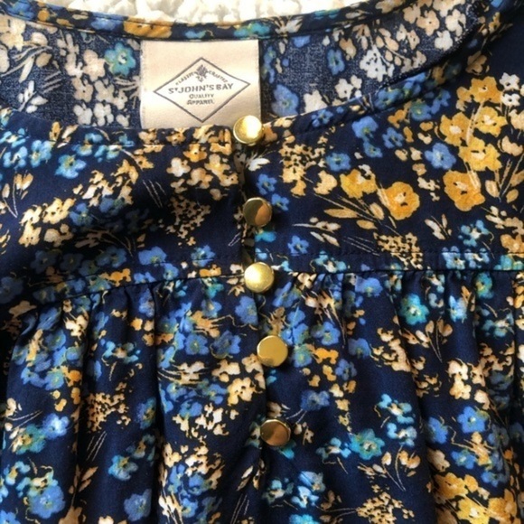 Floral Blouse - Picture 2 of 5